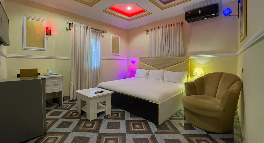 Deluxe Room - Dallas
