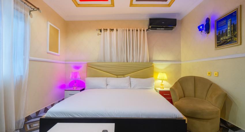 Deluxe Room - Dallas